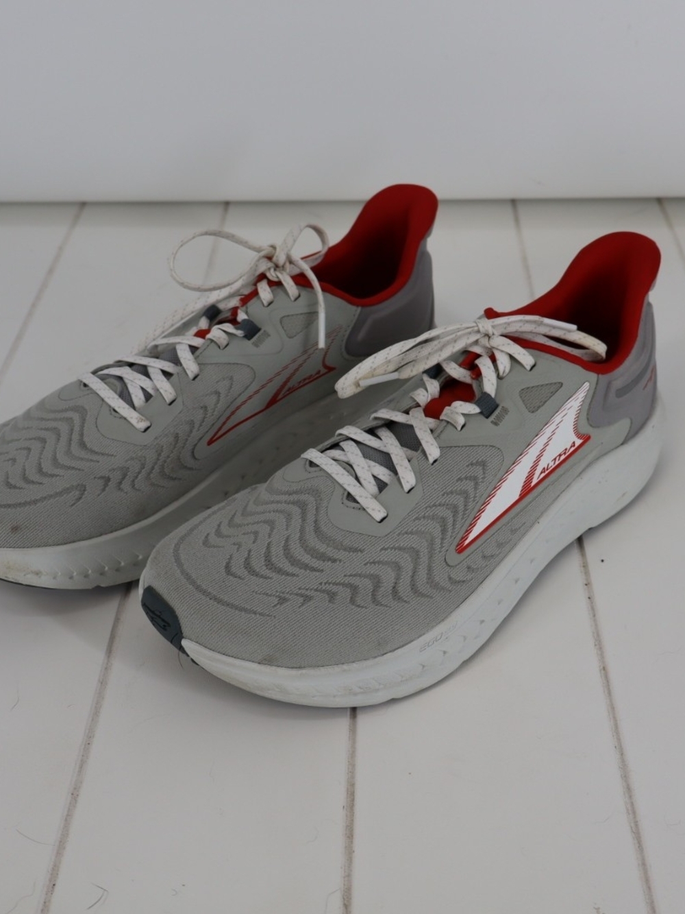 Altra Torin 7 Running Shoes Men’s 10.5 Gray Red Zero Drop Road Running